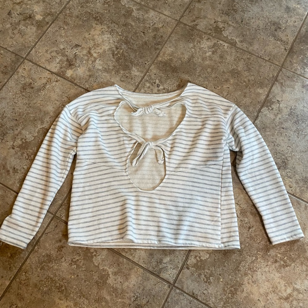 Jolie shirt, open back